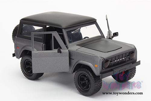 Jada Toys Just Trucks - Ford Bronco (1973, 1/24 scale diecast model car, Asstd.) 97824WA1