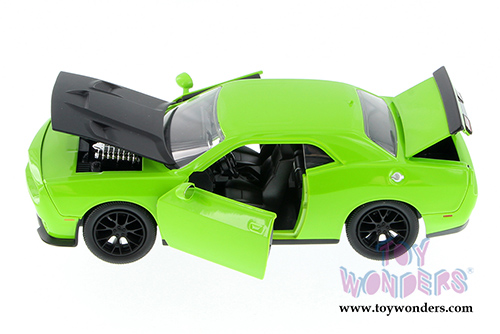 Jada Toys Bigtime Muscle - Dodge Challenger SRT Hellcat Hard Top (2015, 1/24 scale diecast model car, Asstd.) 97859DP1