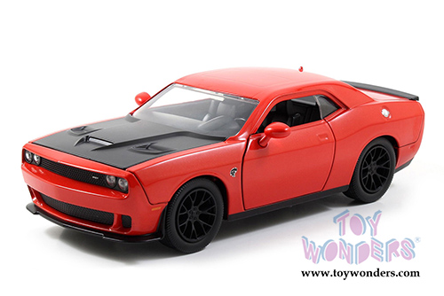 Jada Toys Bigtime Muscle - Dodge Challenger SRT Hellcat Hard Top (2015, 1/24 scale diecast model car, Asstd.) 97859DP1