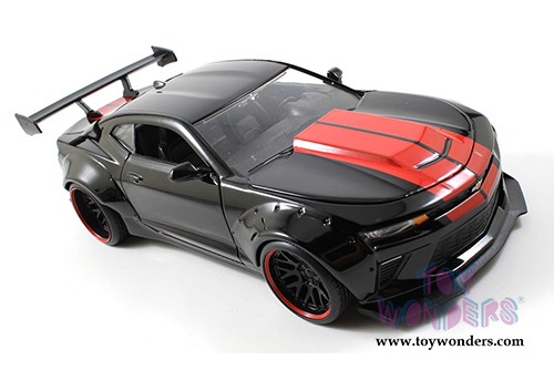 Jada Toys Bigtime Muscle - Chevy Camaro SS Hardtop (2016, 1/24 scale diecast model car, Asstd. w/ Stripes) 98136WA1