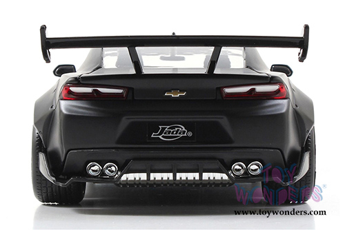 Jada Toys Bigtime Muscle - Chevy Camaro SS Hard Top (2016, 1/24 scale diecast model car, Asstd. w/ Stripes) 98140DP