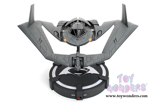 Jada Toys - Metals Die Cast | Batwing&trade; with Batman&trade; figure (2016, 1/32, diecast model car, Black) 98325