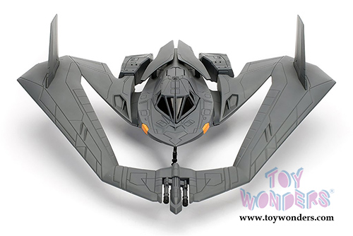 Jada Toys - Metals Die Cast | Batwing&trade; with Batman&trade; figure (2016, 1/32, diecast model car, Black) 98325