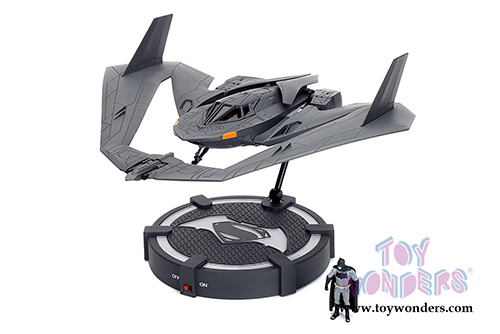 Jada Toys - Metals Die Cast | Batwing&trade; with Batman&trade; figure (2016, 1/32, diecast model car, Black) 98325