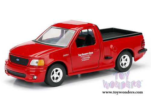 Jada Toys Fast & Furious - F8 Assortment "The Fate of the Furious" Movie (1/32 scale diecast model car, Asstd.) 98674DP4