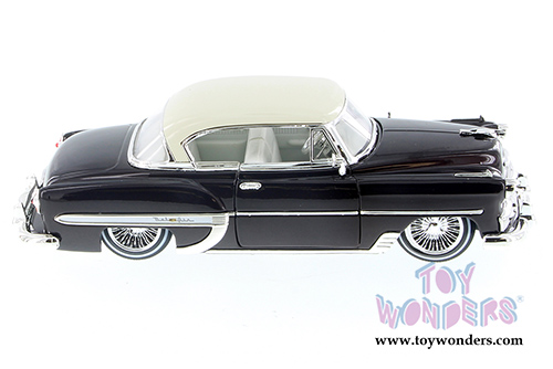 Jada Toys Street Low - Chevy Bel Air&reg; Hardtop (1953, 1/24 scale diecast model car, Asstd.) 98918D