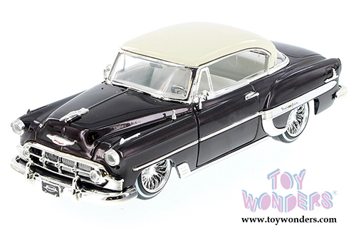 Jada Toys Street Low - Chevy Bel Air&reg; Hardtop (1953, 1/24 scale diecast model car, Asstd.) 98918D