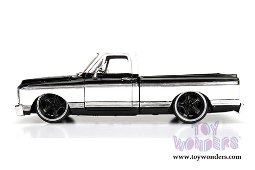Jada Toys - Metals Die Cast Just Trucks | Chevy Cheyenne Pickup (1972, 1/24 scale diecast model car, Asstd.) 99046WA1