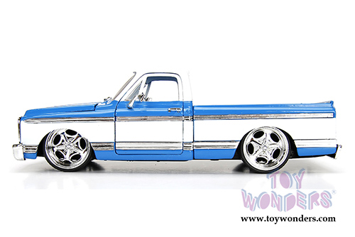Jada Toys - Metals Die Cast Just Trucks | Chevy Cheyenne Pickup (1972, 1/24 scale diecast model car, Asstd.) 99046WA1