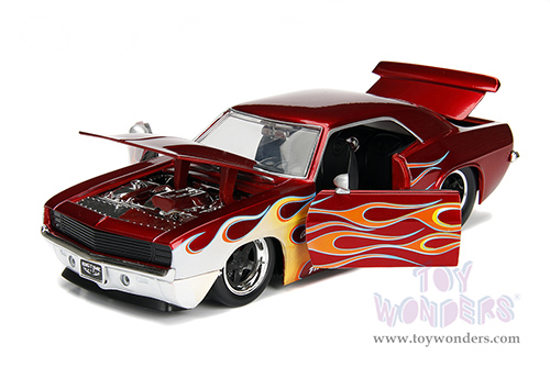 Jada Toys Bigtime Muscle - Chevrolet® Camaro® (1969, 1/24 scale diecast model car, Candy Red/w Yellow Flames) 99085