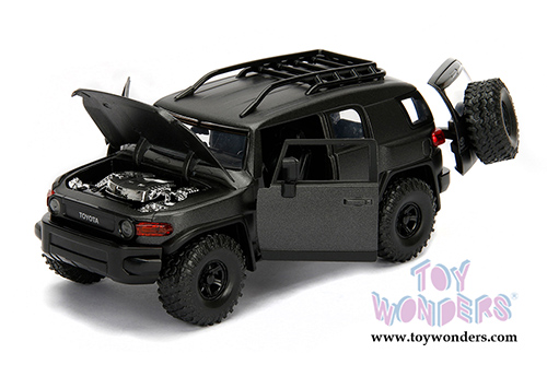 Jada Toys Just Trucks - Toyota FJ Cruiser (1/24 scale diecast model car, Primer Gray) 99318