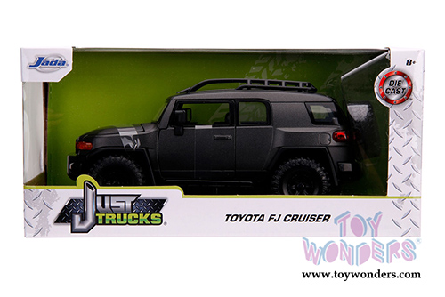 Jada Toys Just Trucks - Toyota FJ Cruiser (1/24 scale diecast model car, Primer Gray) 99318