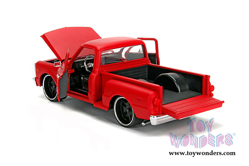 Jada Toys - Metals Die Cast Just Trucks | Chevrolet&reg; C10 Stepside Pickup "Garage Nuts" (1969, 1/24 scale diecast model car, Asstd.) 99400DP1