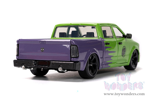 Jada Toys - Hollywood Rides | Dodge Ram 1500 Pickup Truck with Hulk™ Diecast figure "Marvel Avengers" (2014, 1/24 diecast model car, Green/Purple) 99726