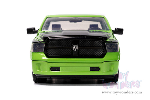 Jada Toys - Hollywood Rides | Dodge Ram 1500 Pickup Truck with Hulk™ Diecast figure "Marvel Avengers" (2014, 1/24 diecast model car, Green/Purple) 99726