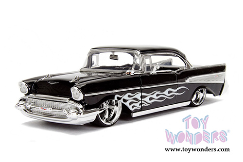 Jada Toys - Metals Die Cast | Bigtime Kustoms Chevy&reg; Bel Air&reg; Hardtop (1957, 1/24 scale diecast model car, Asstd.) 99965WA1