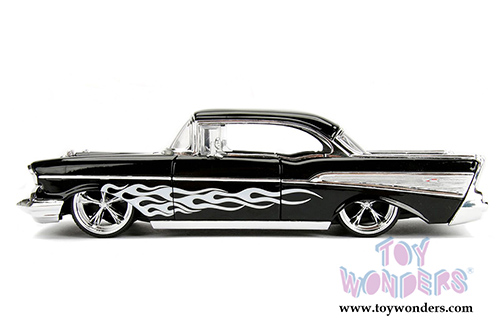 Jada Toys - Metals Die Cast | Bigtime Kustoms Chevy&reg; Bel Air&reg; Hardtop (1957, 1/24 scale diecast model car, Asstd.) 99965WA1