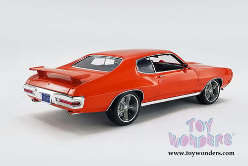 Acme - Pontiac&reg; GTO Street Fighter "The Prosecutor" Hardtop (1970, 1/18 scale diecast model car, Carousel Red) A1801214