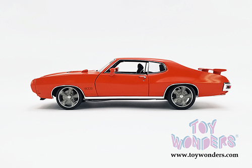 Acme - Pontiac&reg; GTO Street Fighter "The Prosecutor" Hardtop (1970, 1/18 scale diecast model car, Carousel Red) A1801214