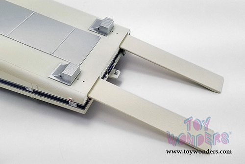 Acme - Ford F-350 Ramp Truck Shelby (1970, 1/18 scale diecast model car, White w/Blue) A1801404