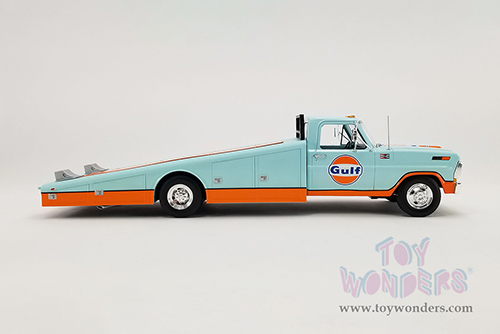 Acme - Ford F-350 Ramp Truck - Gulf Racing Team (1970, 1/18 scale diecast model car, Blue w/Orange) A1801413