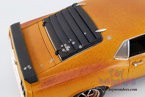 Acme - Ford Mustang Boss 429 - Pork Chop's Barn Find Boss (1970, 1/18 scale diecast model car, Weathered Grabber Orange) A1801838