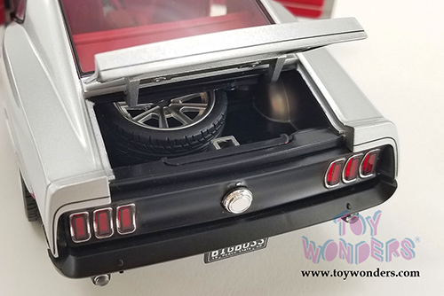 Acme - Ford Boss 302 Mustang Street Fighter Hardtop - Redline (1969, 1/18 scale diecast model car, Silver/Red) A1801842