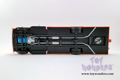 Acme - Dodge D-300 Ramp Truck (1970, 1/18 scale diecast model car, Burnt Orange) A1801900