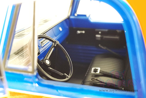 Acme - Dodge D-300 Ramp Truck "Original Rat Trap" (1970, 1/18 scale diecast model car, Orange/Blue) A1801907