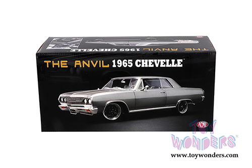 Acme - Chevrolet&reg; Chevelle&reg; The Anvil Hardtop (1965, 1/18 scale diecast model car, Gray) A1805514