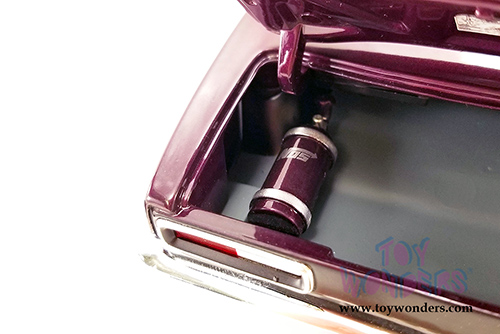 Acme Drag Outlaws - Chevrolet&reg; Camaro&reg; SS (1967, 1/18 scale diecast model car, Purple Haze) A1805721