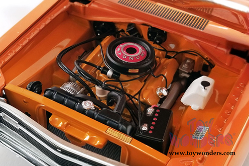 Acme - Dodge Dart GTS 440 with Vinyl Top Hardtop (1969, 1/18 scale diecast model car, Orange) A1806404VT