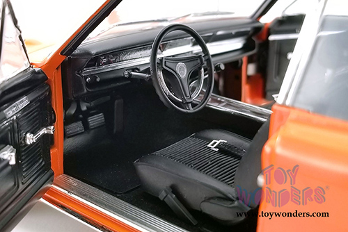 Acme - Dodge Dart GTS 440 with Vinyl Top Hardtop (1969, 1/18 scale diecast model car, Orange) A1806404VT