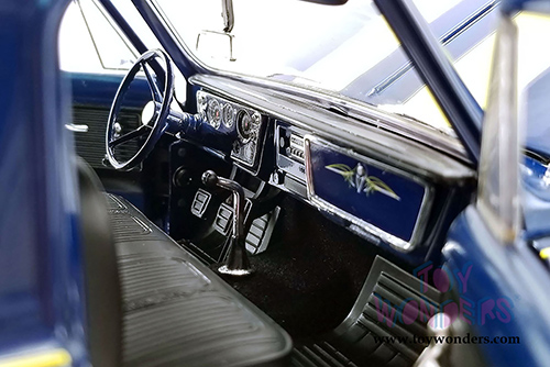 Acme - Chevrolet&reg; C-10 Shop Pickup Truck (1967, 1/18 scale diecast model car, Blue) A1807211B