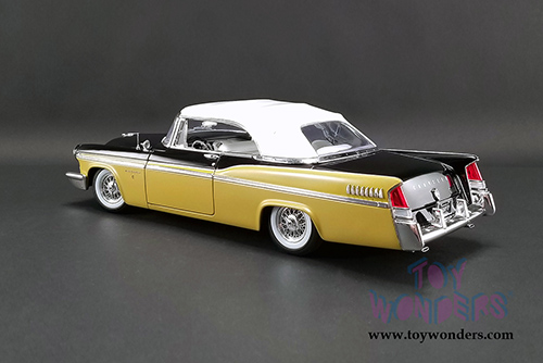 Acme - Chrysler New Yorker St. Regis Convertible (1956, 1/18 scale diecast model car, Black/Gold/White) A1809004