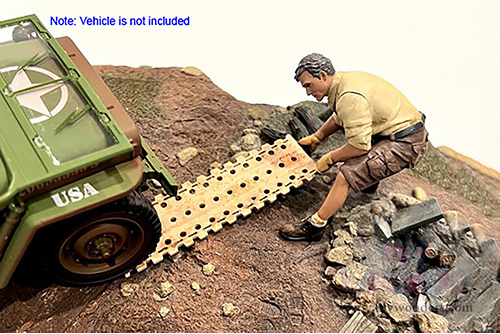 Showcasts® Figurines - 4x4 Mechanic - Figure 2 (1/18 scale, Beige/Brown) AD-18012 MAP: $14.99