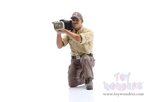 Showcasts® Figurines - 4x4 Mechanic - Figure 7 (1/18 scale, Beige/Brown) AD-18017 MAP: $14.99