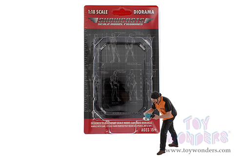 Showcasts® Figurines - Detail Masters Figure 4 - Buff & Wax (1/18 scale, Black/Orange) AD-18604 MAP: $14.99