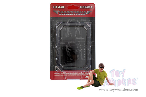 Showcasts® Figurines - Figure18 Series 1 #701 (1/18 scale, Green) AD-18701 MAP: $14.99