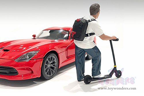 Showcasts® Figurines - Figure18 Series 2 Figure 1 (1/18 scale, Dark Blue,White) AD-18901 MAP: $16.99