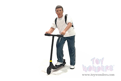 Showcasts® Figurines - Figure18 Series 2 Figure 1 (1/18 scale, Dark Blue,White) AD-18901 MAP: $16.99