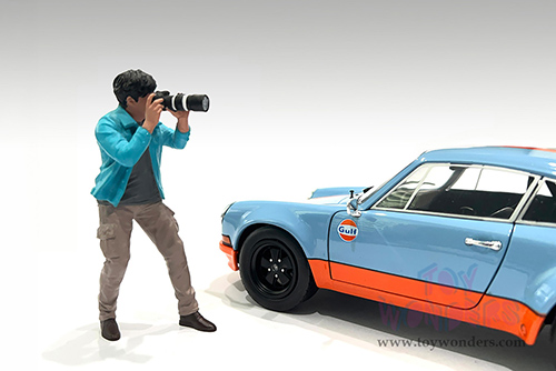 Showcasts® Figurines - "Photographers" Figure #1 (1/24 scale, Blue/Brown) AD-25301 MAP: $11.99