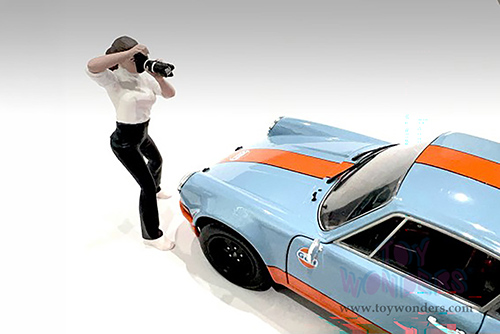 Showcasts® Figurines - "Photographers" Figure #2 (1/24 scale, Black/White) AD-25302 MAP: $11.99