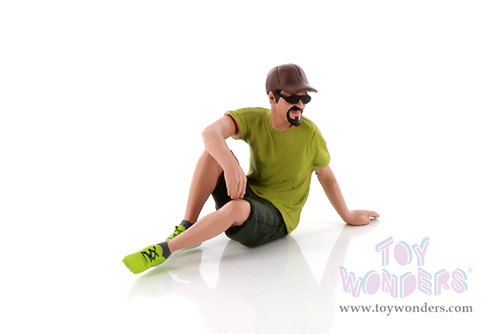 Showcasts® Figurines - Figure24 Series 1 #701 (1/24 scale, Green) AD-24701 MAP: $14.99