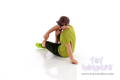 Showcasts® Figurines - Figure24 Series 1 #701 (1/24 scale, Green) AD-24701 MAP: $14.99