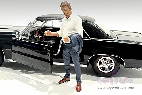 Showcasts® Figurines - Gentlemen's Club Figure 1 (1/24 scale, White/Dark Blue) AD-24801 MAP: $10.99