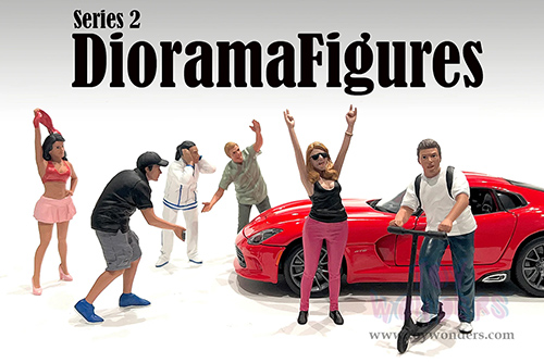 Showcasts® Figurines - Figure24 Series 2 Figure 5 (1/24 scale, Green) AD-24905 MAP: $10.99