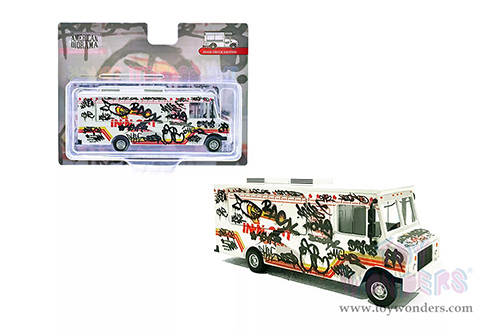 American Diorama/Mijo Exclusives - Food Truck "The Graffiti Truck" (1/64 scale diecast metal, White)  AD-70102MJ