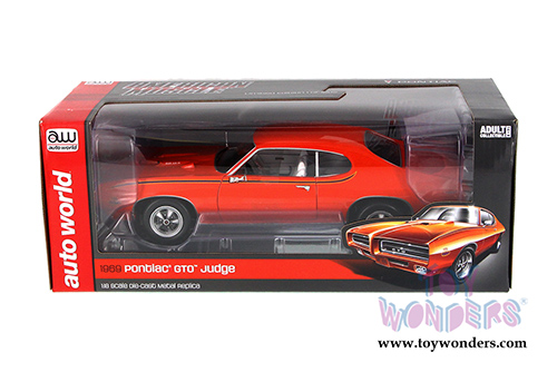 Auto World - Pontiac GTO Judge Hard Top (1969, 1/18 scale diecast model car, Orange) AMM1058