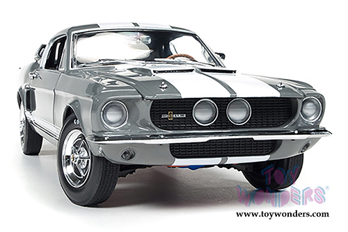 Auto World - Shelby GT350 Hard Top (1967, 1/18 scale diecast model car, Gray)  AMM1060